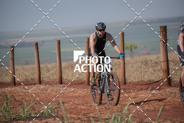 Buy your photos of the eventCROSS DUATHLON on Fotop