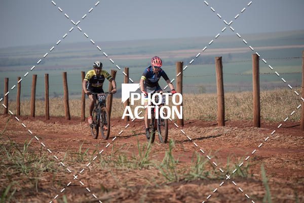 Buy your photos of the eventCROSS DUATHLON on Fotop