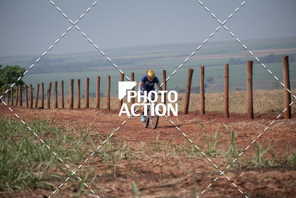 Buy your photos of the eventCROSS DUATHLON on Fotop