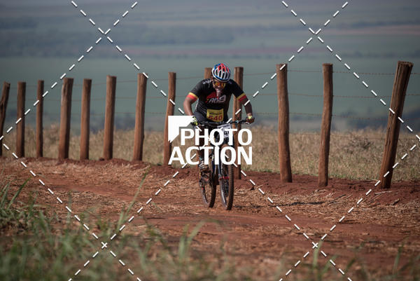 Buy your photos of the eventCROSS DUATHLON on Fotop
