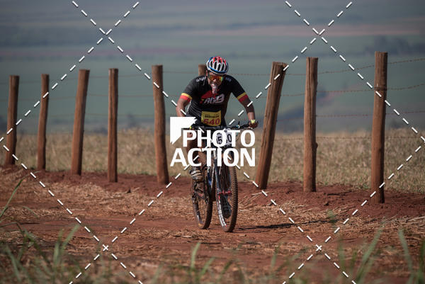 Buy your photos of the eventCROSS DUATHLON on Fotop