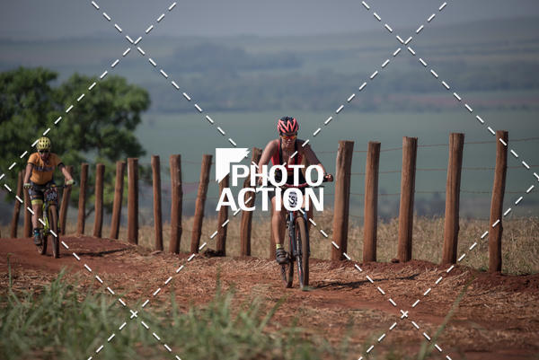 Buy your photos of the eventCROSS DUATHLON on Fotop