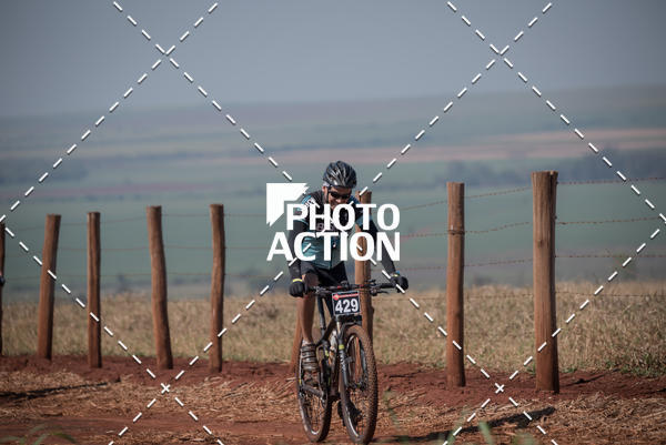 Buy your photos of the eventCROSS DUATHLON on Fotop