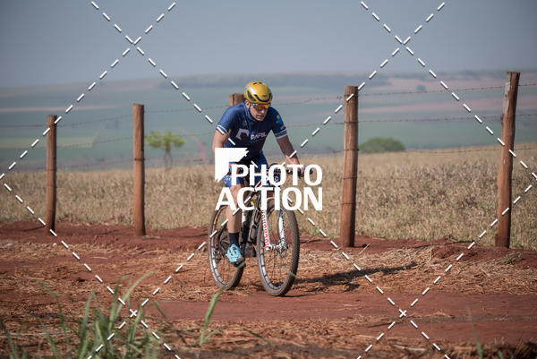 Buy your photos of the eventCROSS DUATHLON on Fotop