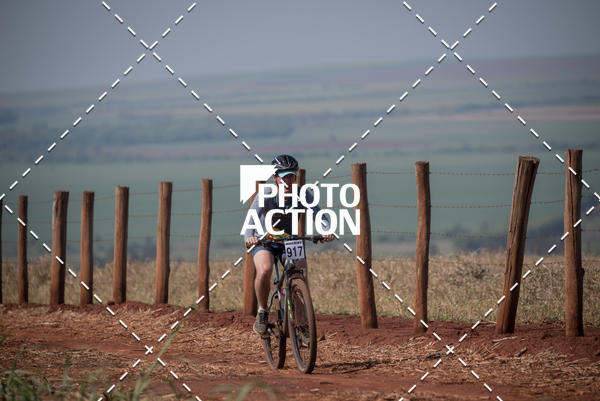 Buy your photos of the eventCROSS DUATHLON on Fotop
