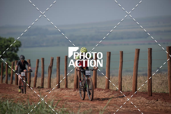 Buy your photos of the eventCROSS DUATHLON on Fotop