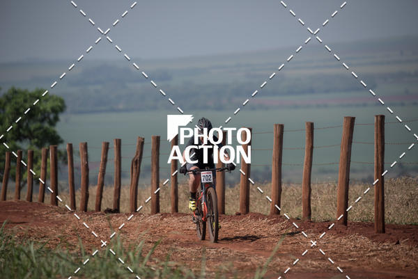 Buy your photos of the eventCROSS DUATHLON on Fotop