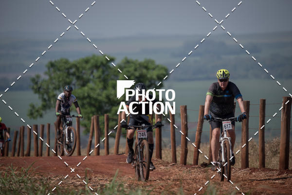 Buy your photos of the eventCROSS DUATHLON on Fotop