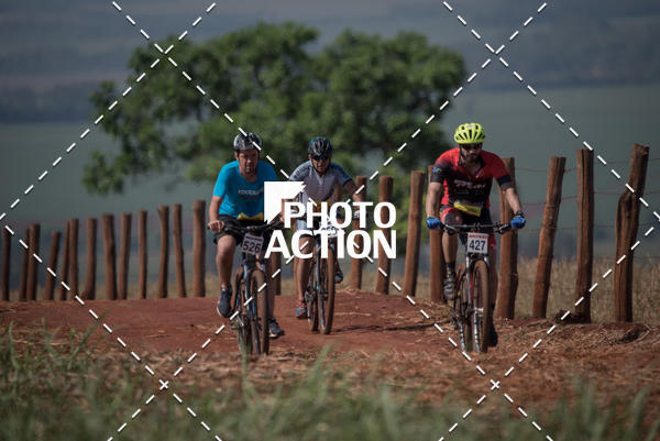 Buy your photos of the eventCROSS DUATHLON on Fotop