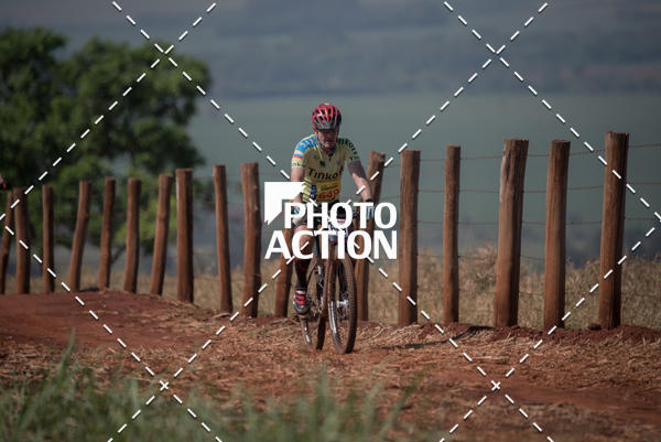 Buy your photos of the eventCROSS DUATHLON on Fotop