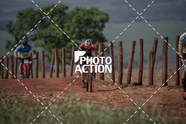 Buy your photos of the eventCROSS DUATHLON on Fotop