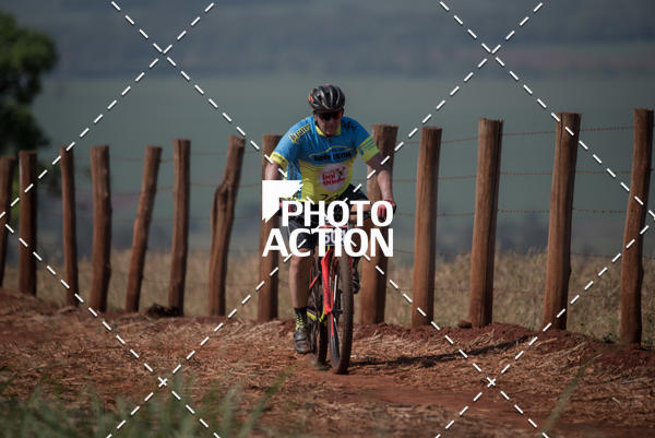 Buy your photos of the eventCROSS DUATHLON on Fotop