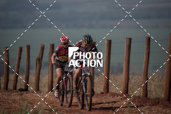 Buy your photos of the eventCROSS DUATHLON on Fotop