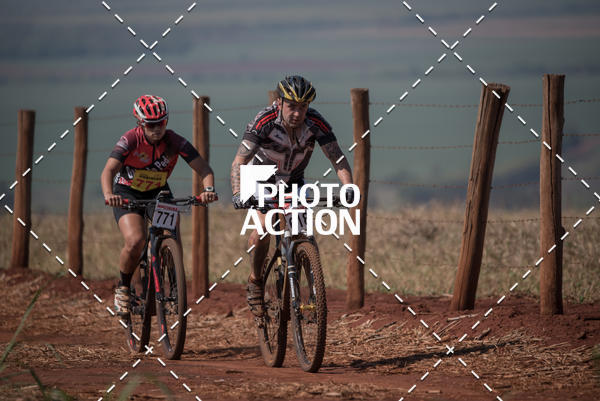 Buy your photos of the eventCROSS DUATHLON on Fotop
