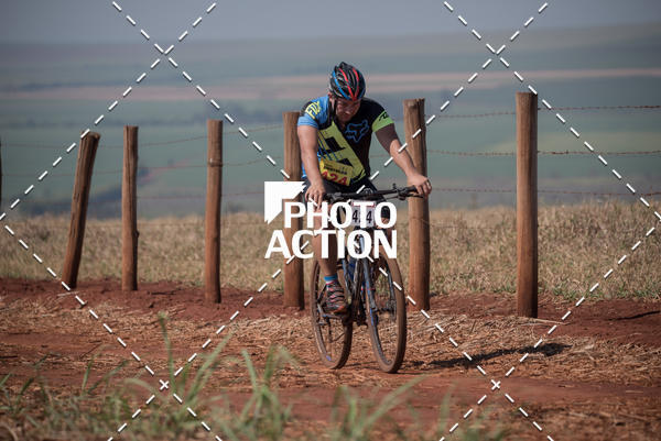 Buy your photos of the eventCROSS DUATHLON on Fotop