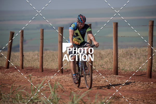 Buy your photos of the eventCROSS DUATHLON on Fotop