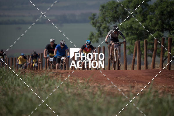 Buy your photos of the eventCROSS DUATHLON on Fotop