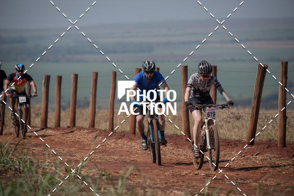 Buy your photos of the eventCROSS DUATHLON on Fotop