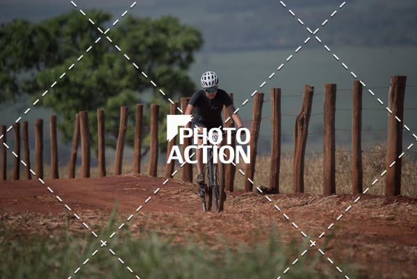 Buy your photos of the eventCROSS DUATHLON on Fotop
