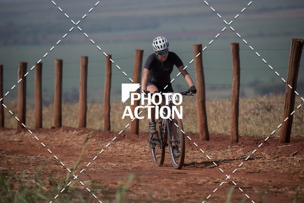 Buy your photos of the eventCROSS DUATHLON on Fotop