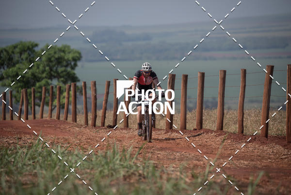 Buy your photos of the eventCROSS DUATHLON on Fotop