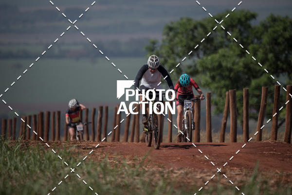 Buy your photos of the eventCROSS DUATHLON on Fotop