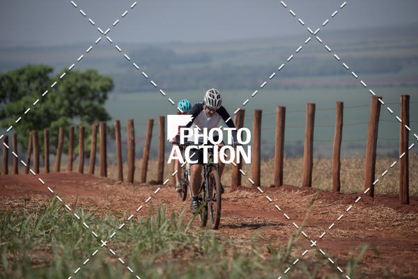 Buy your photos of the eventCROSS DUATHLON on Fotop
