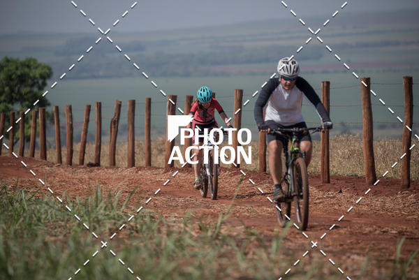 Buy your photos of the eventCROSS DUATHLON on Fotop