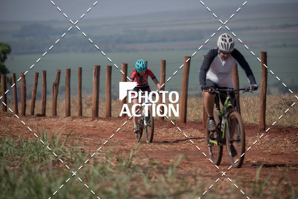 Buy your photos of the eventCROSS DUATHLON on Fotop
