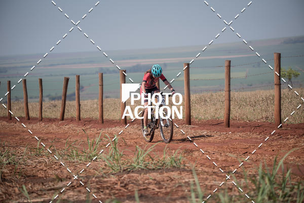 Buy your photos of the eventCROSS DUATHLON on Fotop