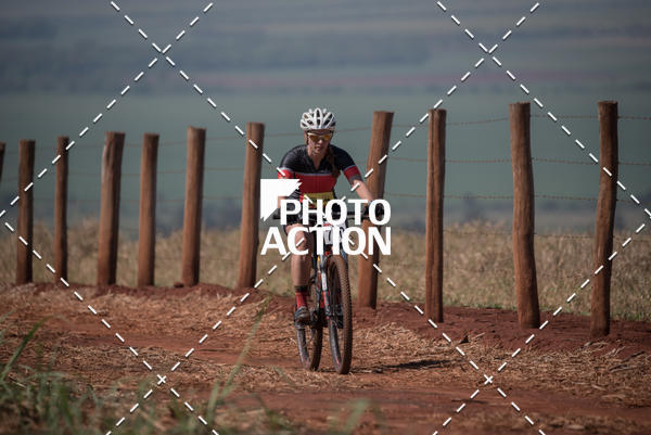Buy your photos of the eventCROSS DUATHLON on Fotop