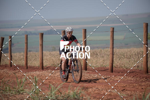 Buy your photos of the eventCROSS DUATHLON on Fotop
