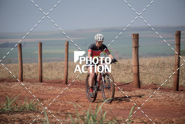 Buy your photos of the eventCROSS DUATHLON on Fotop