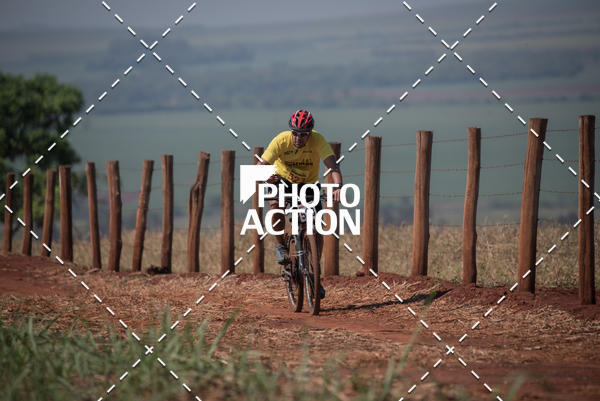 Buy your photos of the eventCROSS DUATHLON on Fotop