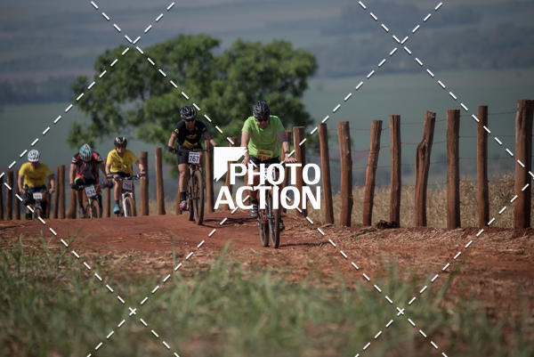 Buy your photos of the eventCROSS DUATHLON on Fotop