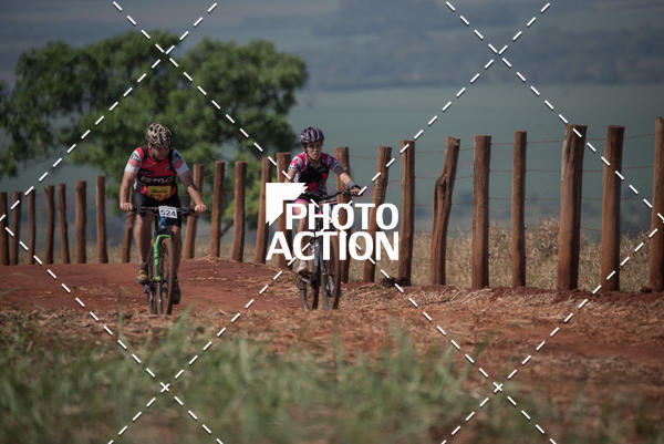 Buy your photos of the eventCROSS DUATHLON on Fotop