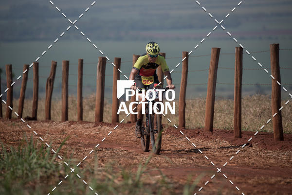 Buy your photos of the eventCROSS DUATHLON on Fotop
