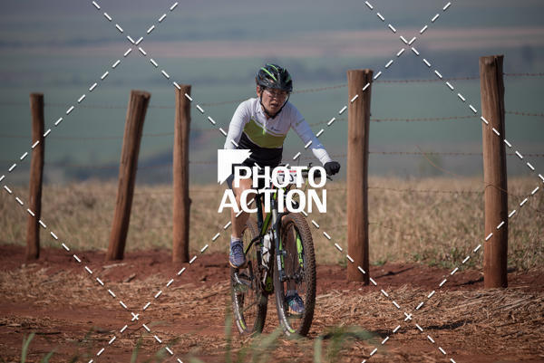 Buy your photos of the eventCROSS DUATHLON on Fotop