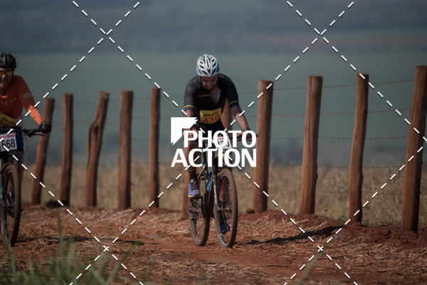Buy your photos of the eventCROSS DUATHLON on Fotop