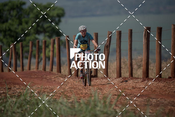 Buy your photos of the eventCROSS DUATHLON on Fotop