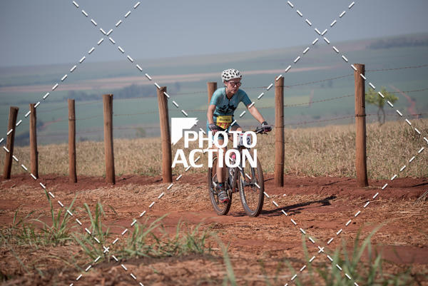 Buy your photos of the eventCROSS DUATHLON on Fotop