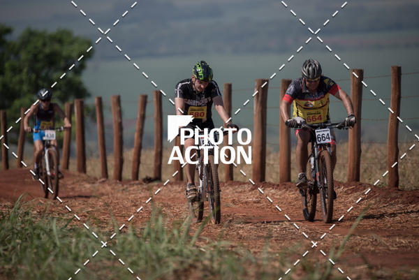 Buy your photos of the eventCROSS DUATHLON on Fotop