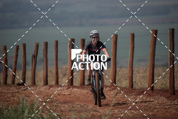 Buy your photos of the eventCROSS DUATHLON on Fotop