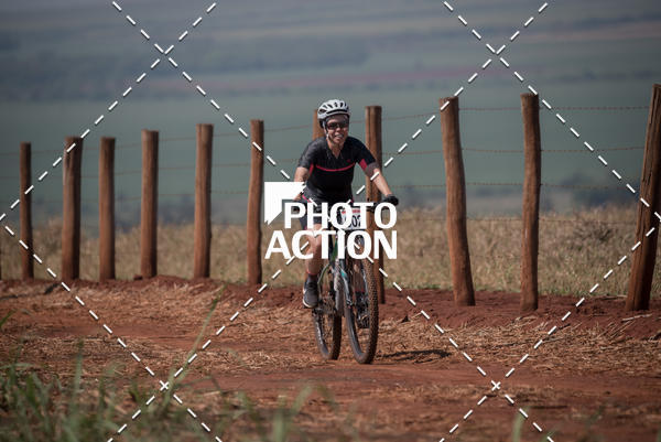 Buy your photos of the eventCROSS DUATHLON on Fotop