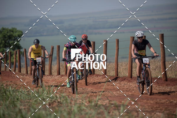 Buy your photos of the eventCROSS DUATHLON on Fotop