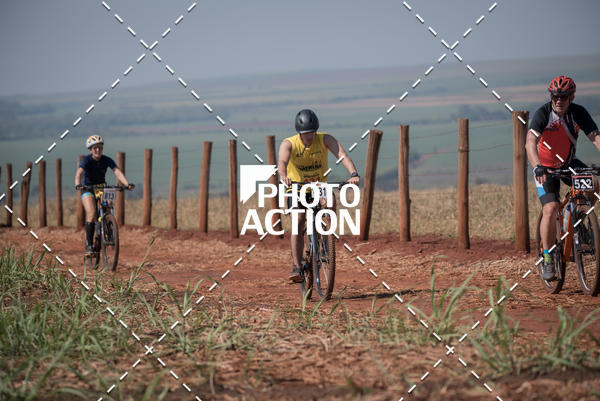 Buy your photos of the eventCROSS DUATHLON on Fotop