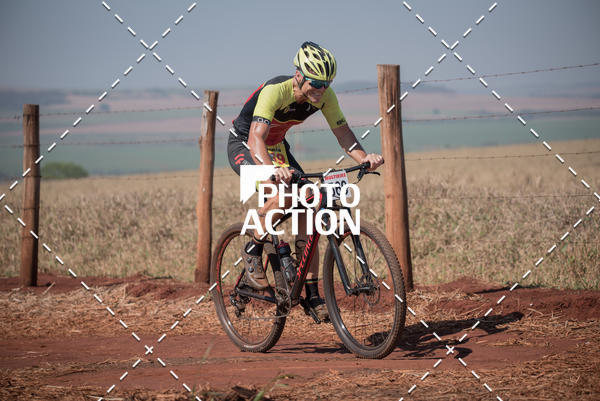 Buy your photos of the eventCROSS DUATHLON on Fotop