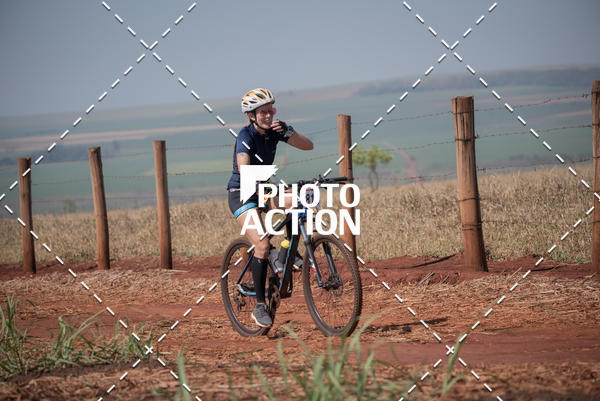 Buy your photos of the eventCROSS DUATHLON on Fotop