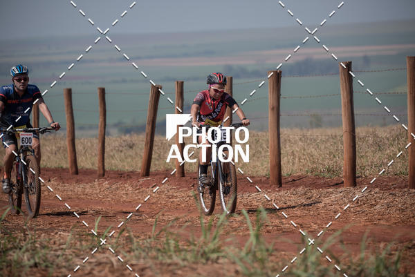 Buy your photos of the eventCROSS DUATHLON on Fotop