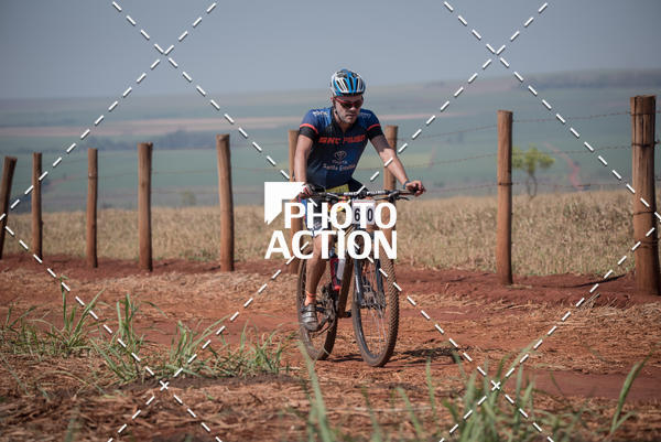 Buy your photos of the eventCROSS DUATHLON on Fotop